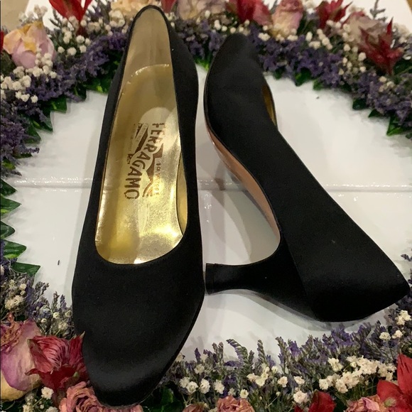 Salvatore Ferragamo - Picture 1 of 4